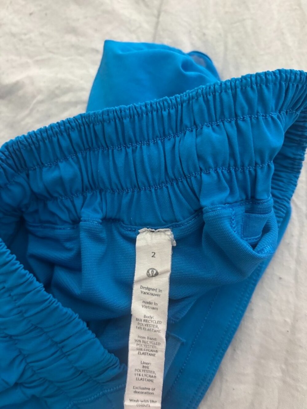 Blue Lululemon Hotty Hot Shorts Size 2 - Picture 3 of 3